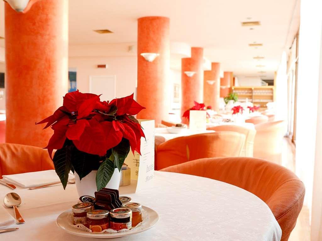 Greif Hotel Maria Theresia Trieste Esterno foto